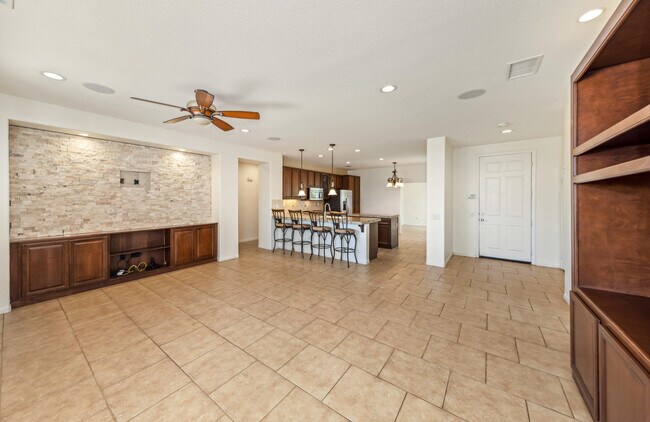 Foto del edificio - 42441 Hideaway St