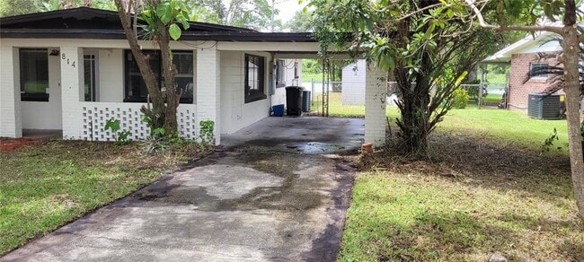 Building Photo - 814 Agnes Dr