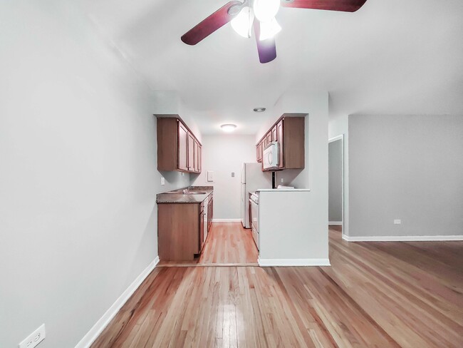 Photo - Sheridan Shores Apartments