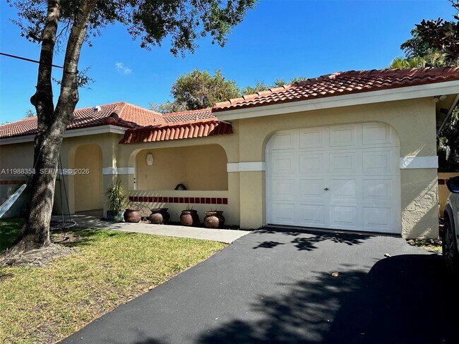 Foto del edificio - 1367 Seagrape Cir