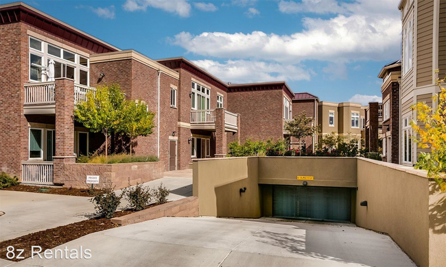 Building Photo - 3 br, 2 bath House - 1820 Mary Lane  Unit 9