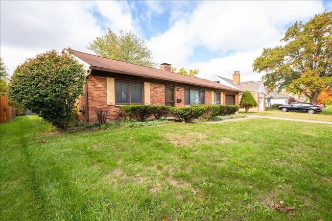 Foto del edificio - **Charming Family Home in Top-Rated School...