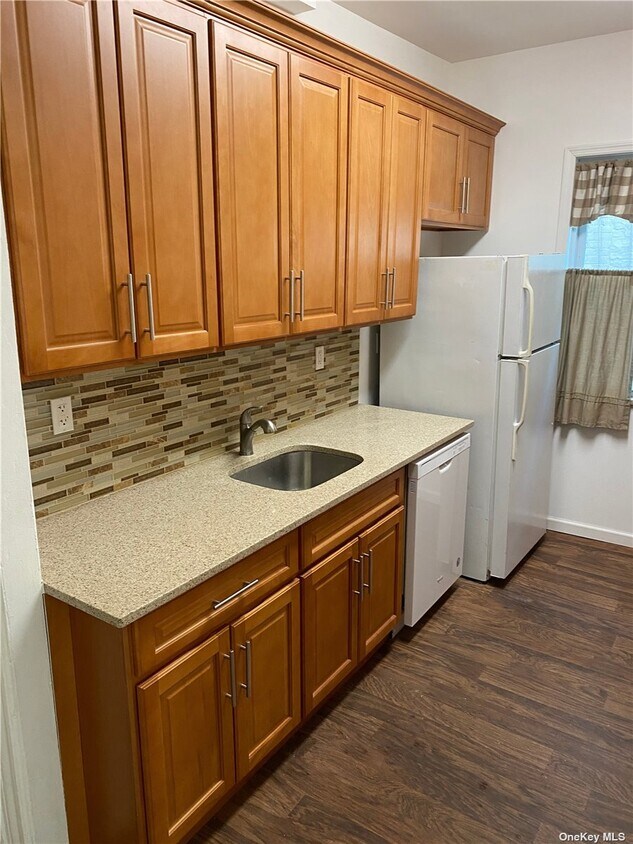Foto principal - 88-50 81st Ave