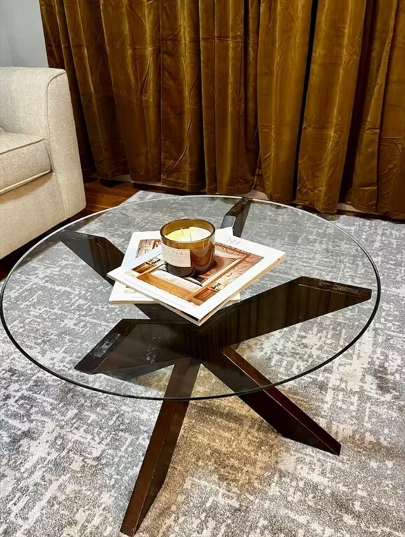 Building Photo - 218 Wood Ave