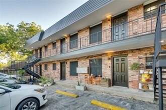 Building Photo - 1601 Enfield Rd
