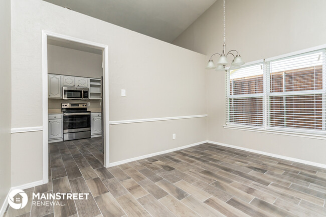 Building Photo - 6801 Beeman Dr