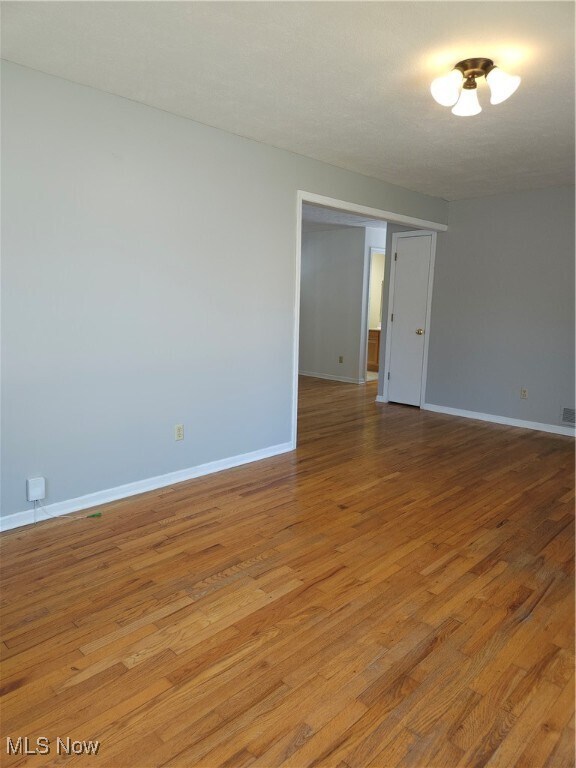 Foto del edificio - 236 Tyler Ave