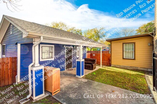 Photo - 236 E Dullnig Ct Apartment