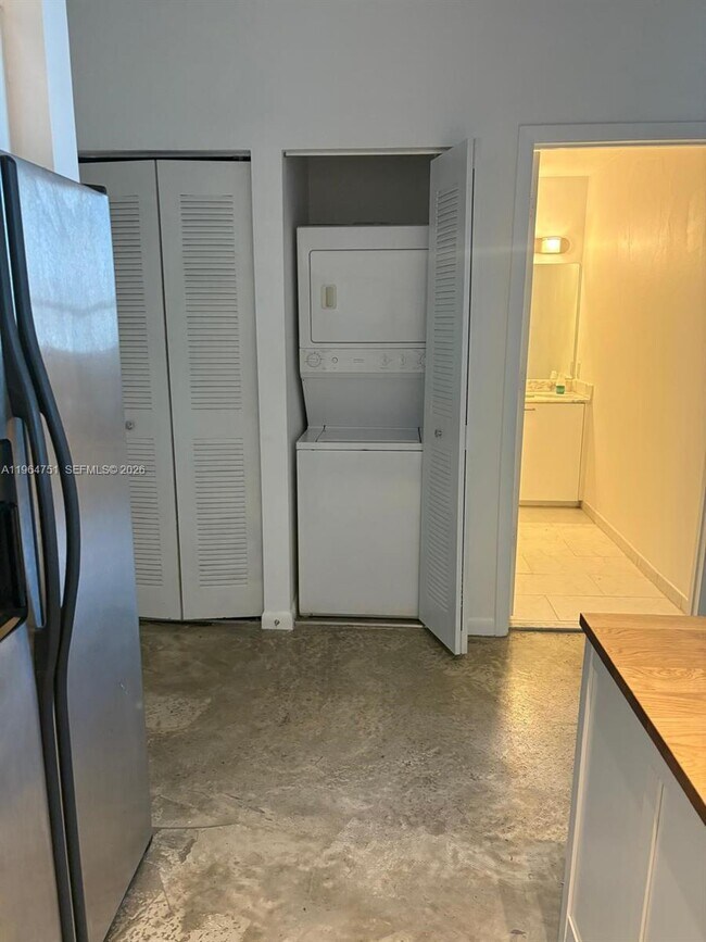 Foto del edificio - 234 NE 3rd St