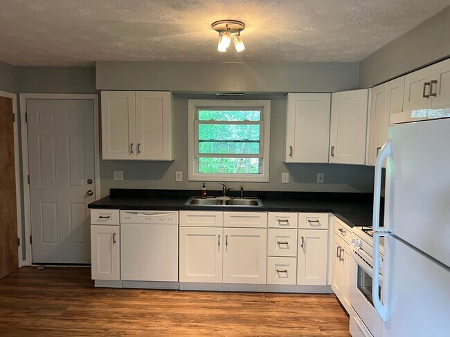 Foto del edificio - Joslynn Properties LLC-8315 &amp; 8317