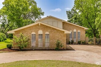Building Photo - 9310 Waterview Rd