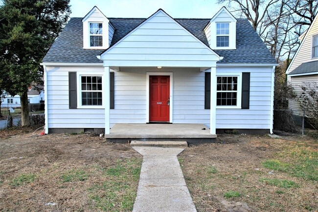 Building Photo - 2416 Irisdale Ave