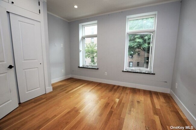 Building Photo - 48-54-54 46th St