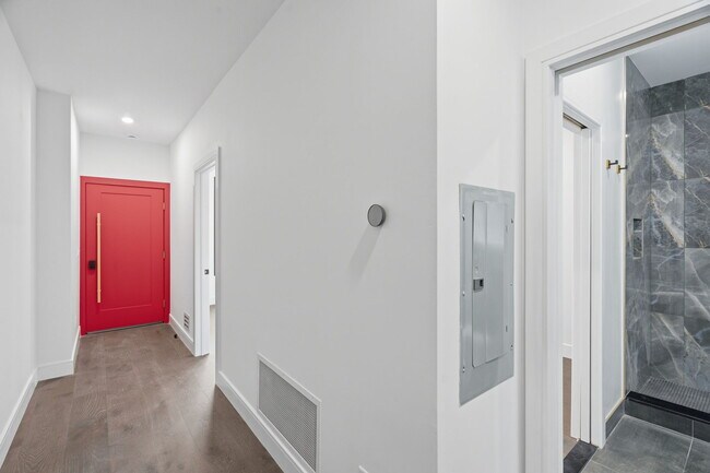 Building Photo - 9 Minerva St