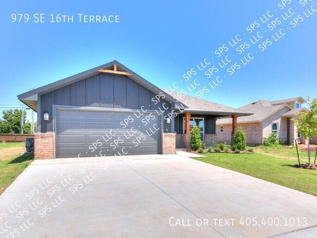 Photo - 979 SE 16th Terrace- House