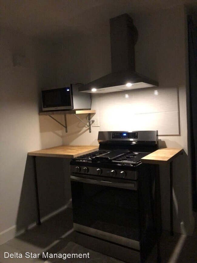Building Photo - 3 br, 1 bath House - 1417 VERNON STREET