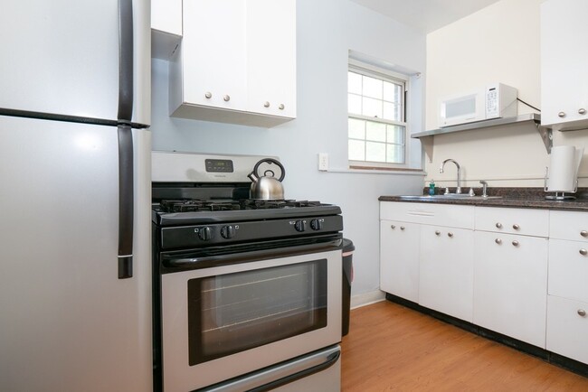 Kitchen - 5405 5th Ave