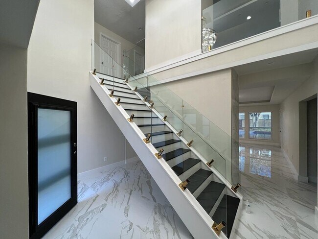 Foto del edificio - 3203 Country Club Blvd