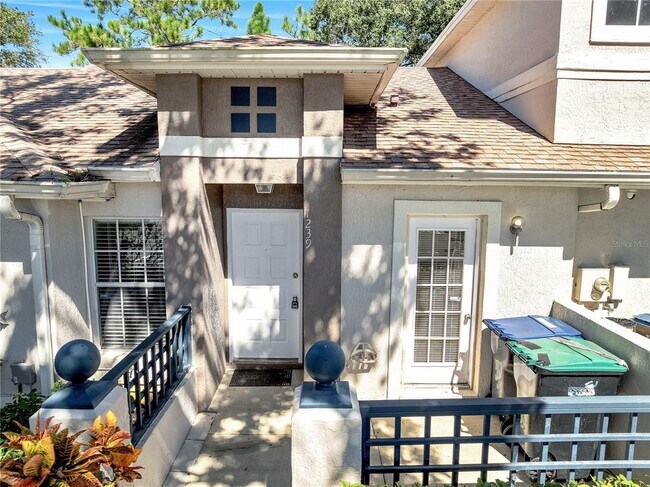 Foto del edificio - 1239 Lucaya Cir