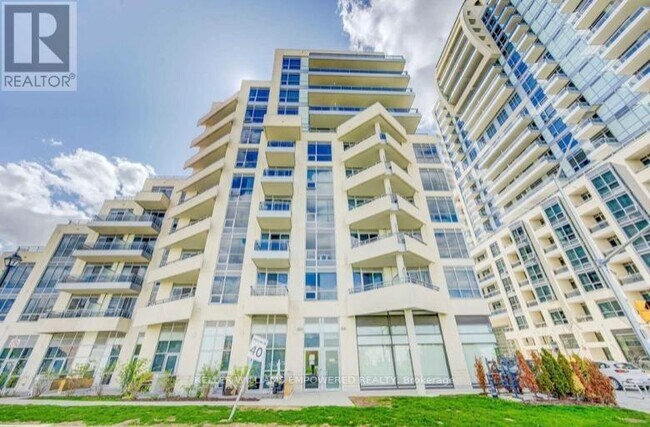 Photo du bâtiment - 9199 Yonge St