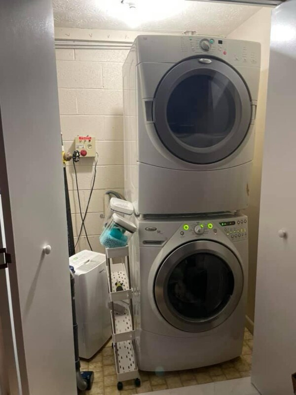 Building Photo - 939 Brookside Camp Rd