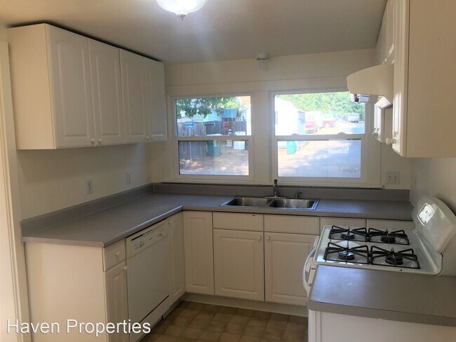 Building Photo - 2 br, 1 bath House - 4079 Factory Loop