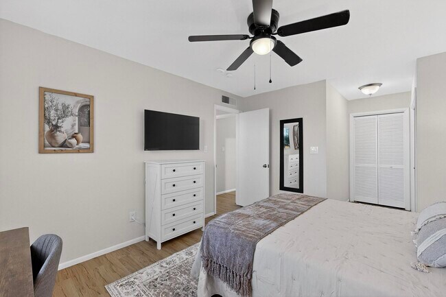 Foto del edificio - 6093 McKinney Dr NE