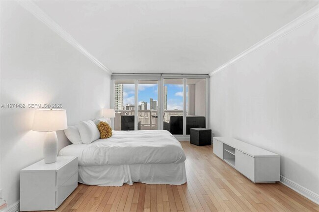 Foto del edificio - 1717 N Bayshore Dr