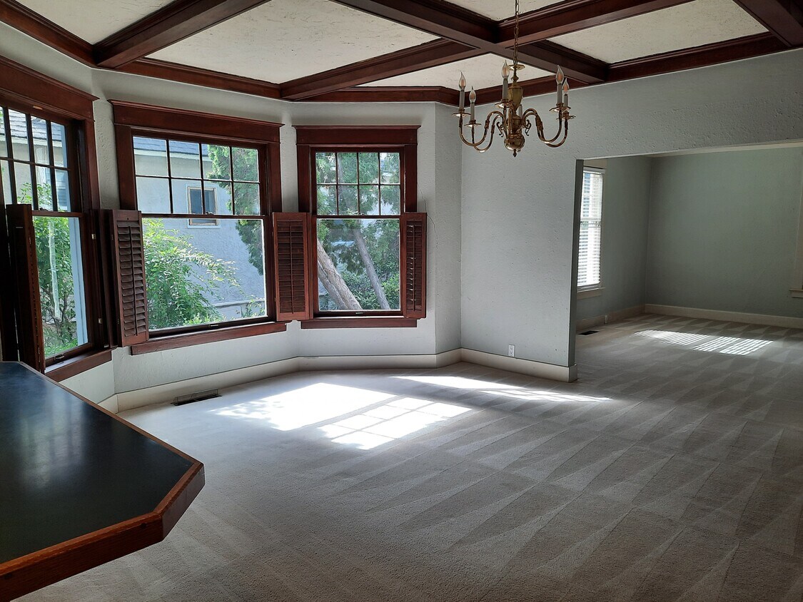 Foto principal - 145 S Franklin Ave