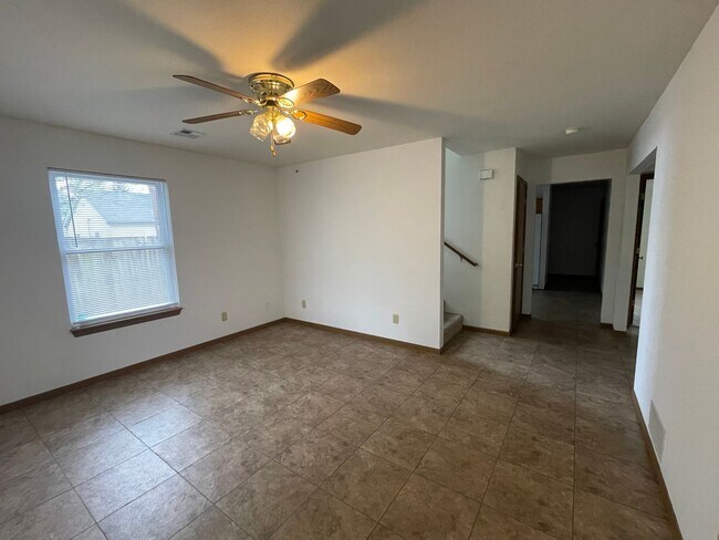 Building Photo - 1218 Yuma #1, Manhattan KS