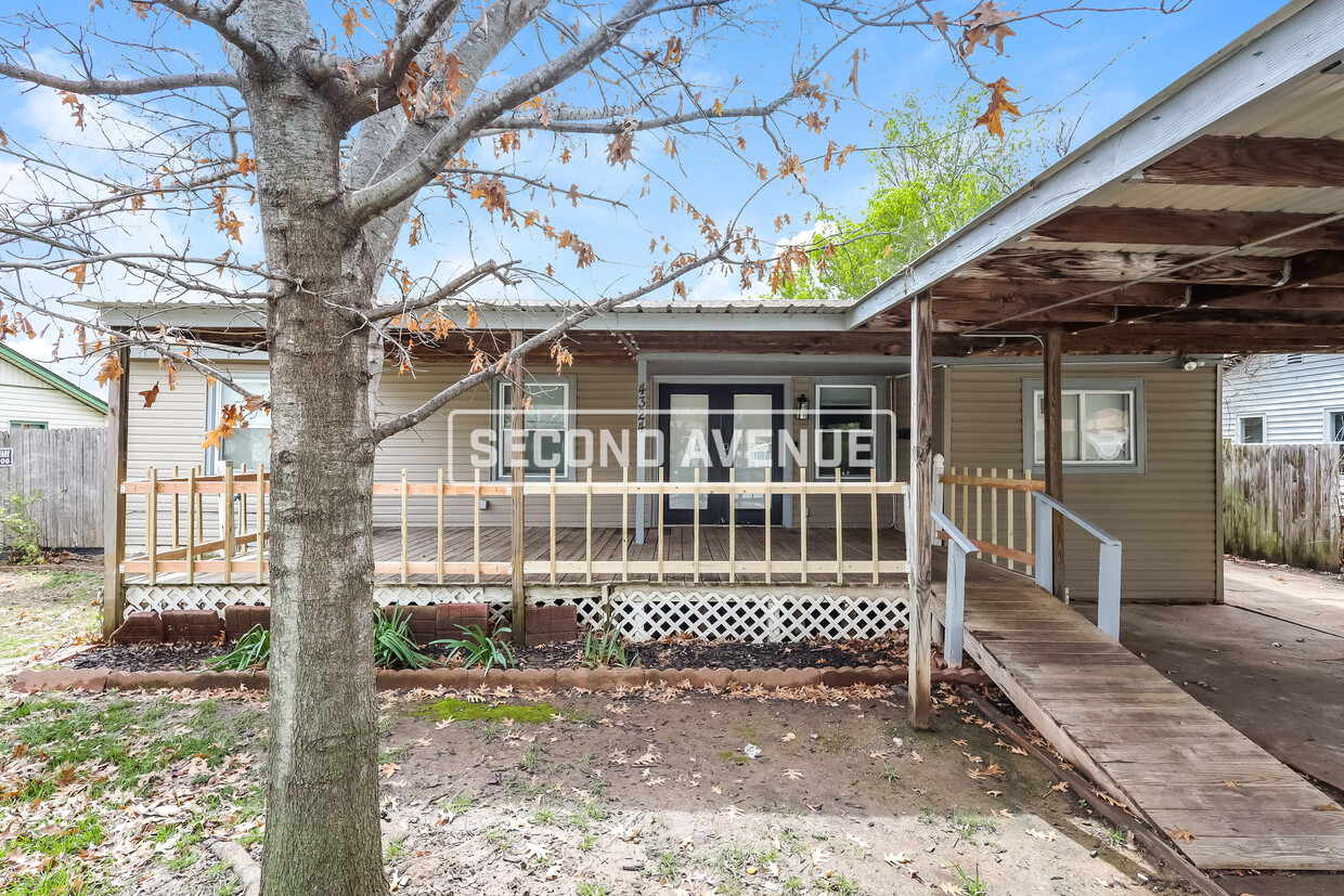 Primary Photo - 4324 SE 39th ST