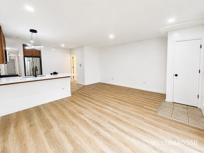Foto del edificio - 2534 W Harrison St