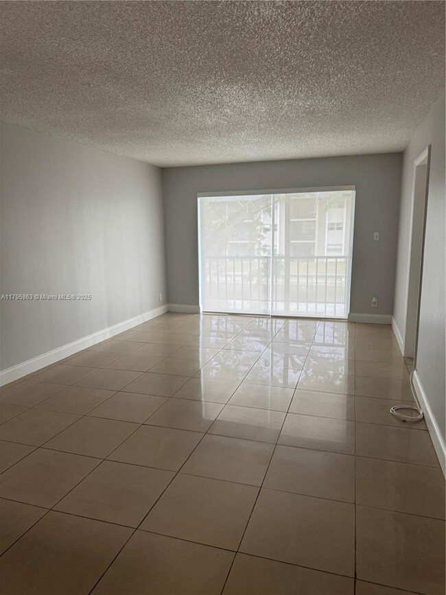 Foto del edificio - 8051 S Colony Cir