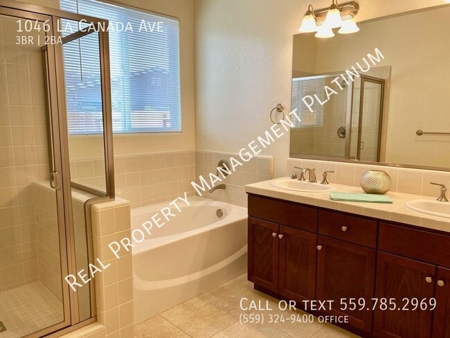 Foto del edificio - 1046 La Canada Ave