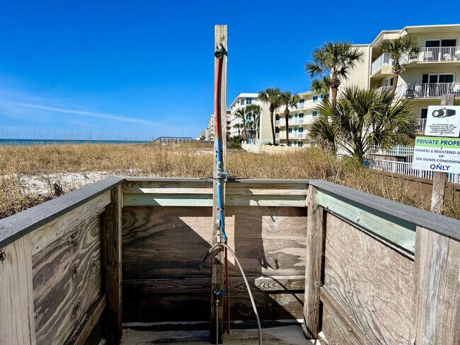 Building Photo - 663 Nautilus Ct