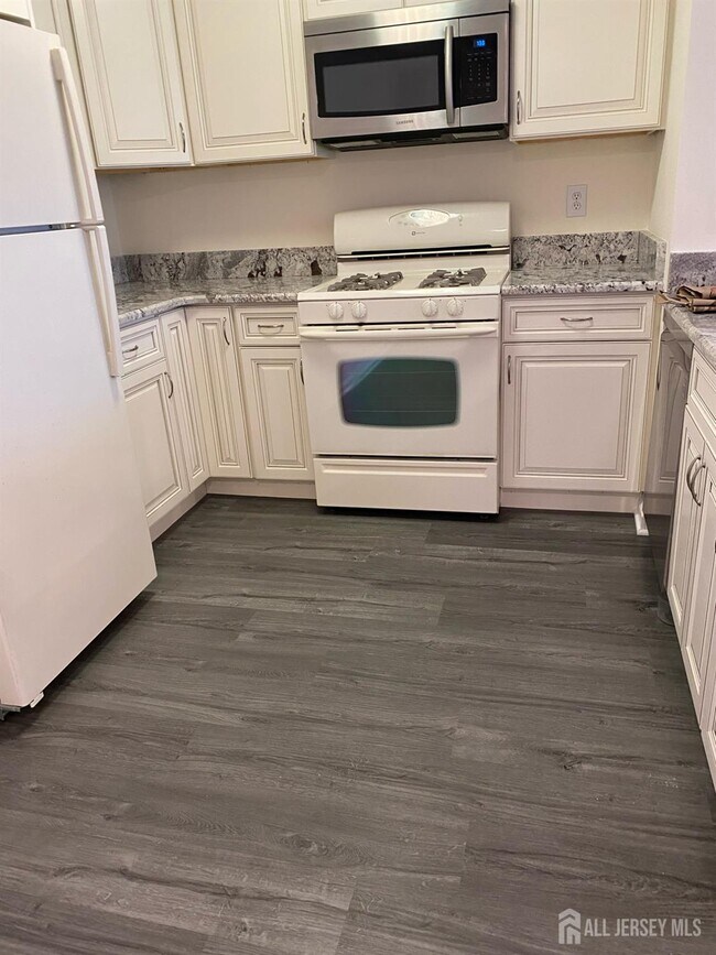 Foto del edificio - 216 Blew Ct