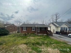 Building Photo - 1733 Wallace Ave NE