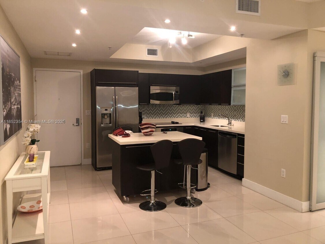 Foto principal - 90 SW 3rd St