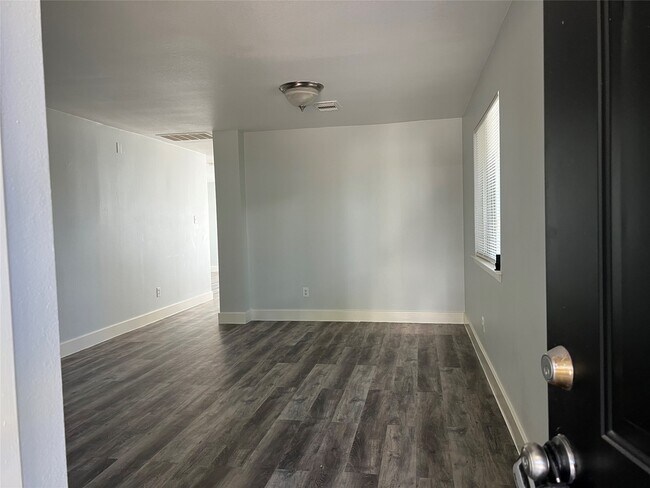 Foto del edificio - 11956 Chanteloup Dr