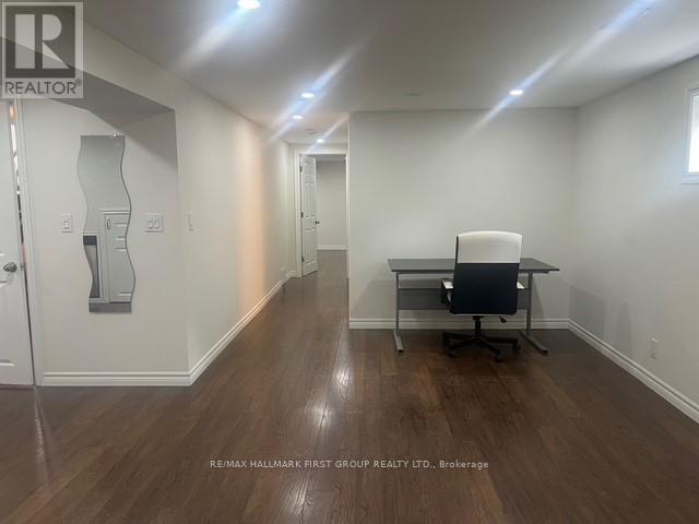 Photo du bâtiment - 63 Taylor Rd