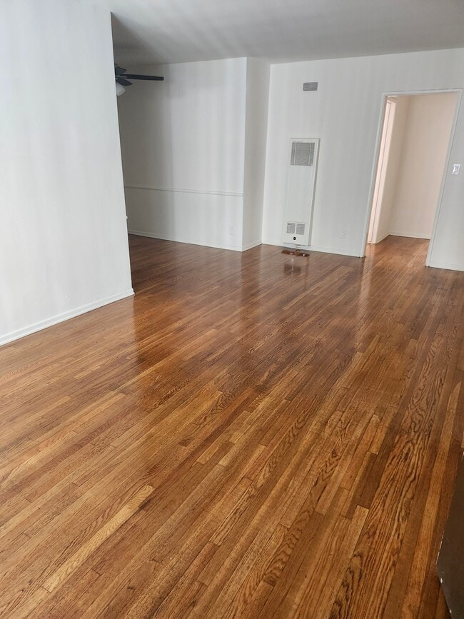 Photo - 1347 N Alta Vista Blvd Apartment