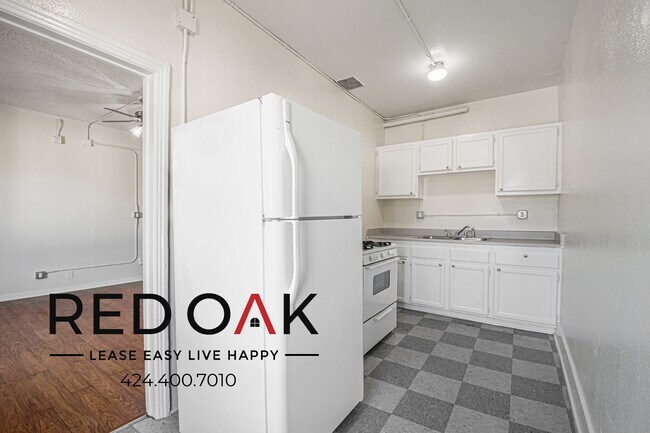 Foto del edificio - 425–427 S. Grand View St