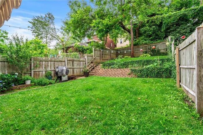 Building Photo - 3583 Beechwood Blvd