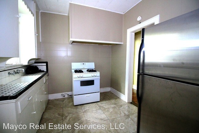 Building Photo - 1 br, 1 bath Apartment - 644 Kirby 646 Kirby