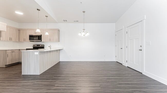 Foto del edificio - 898 N Hemsworth Way