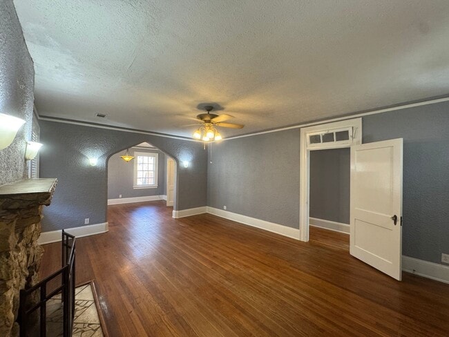 Foto del edificio - Lovely Cloverdale Idlewild Home