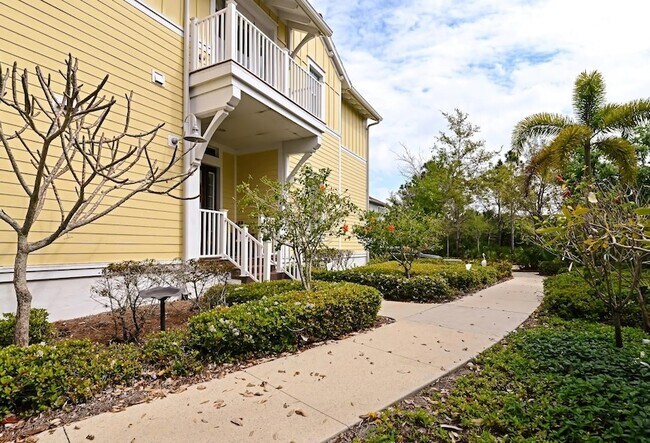 Foto del edificio - 340 Sapphire Lake Dr