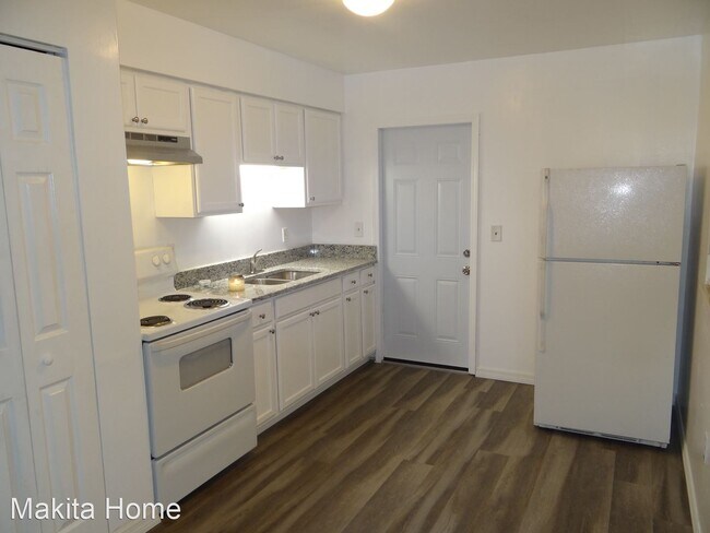 Building Photo - 2 br, 1 bath House - 10002 N 11th Street, ...