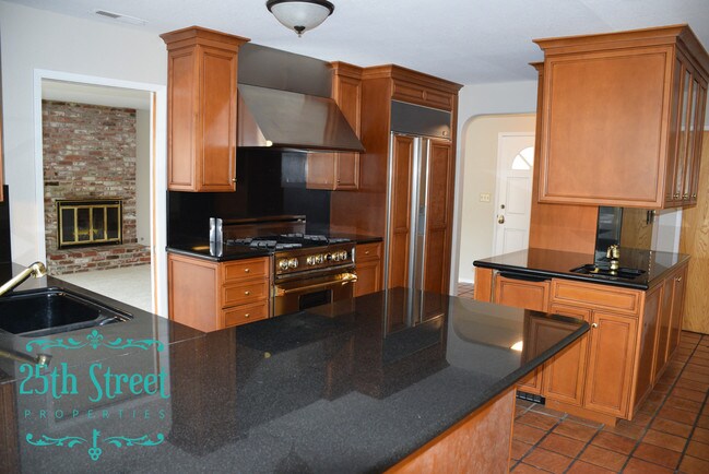 Foto del edificio - 3390 Sierra Oaks Dr