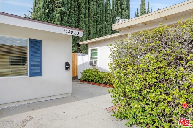 Foto del edificio - 1789 1/2 Atchison Street Unit